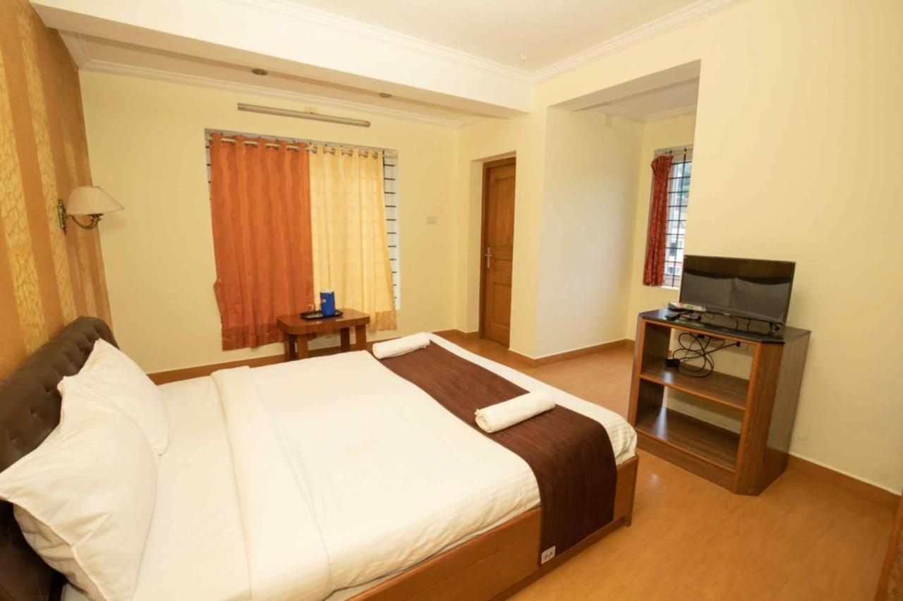 Lazo Silver Lake , Udagamandalam Exterior foto